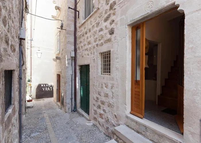 Do You Want To Fully Enjoy Old Town